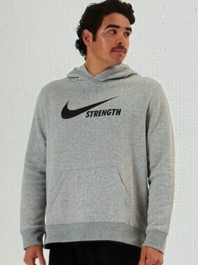 Nike Strength Hoodie Mens XL Gray Fleece Pullover Training Sweatshirt Swoosh